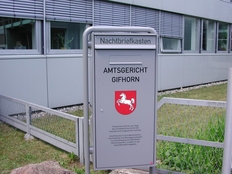 Fotografie des Nachtbriefkastens am Amtsgericht Gifhorn